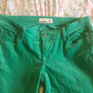 Teal cords. Excellent used condition. So cute!! 🌸